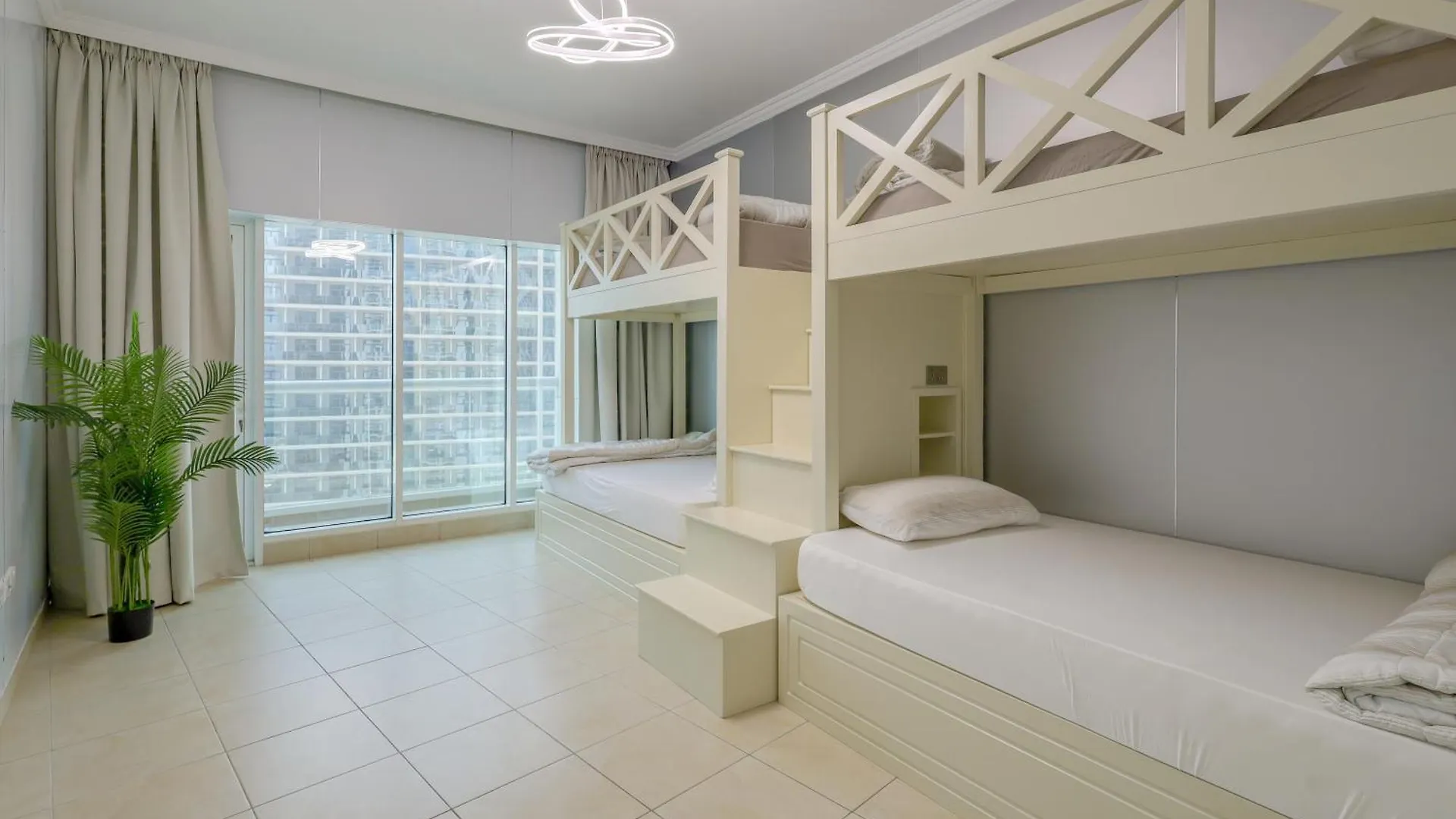 Apartment In Downtown 1B Of 4Beds Female1Of 8Beds Male1213 Dubai