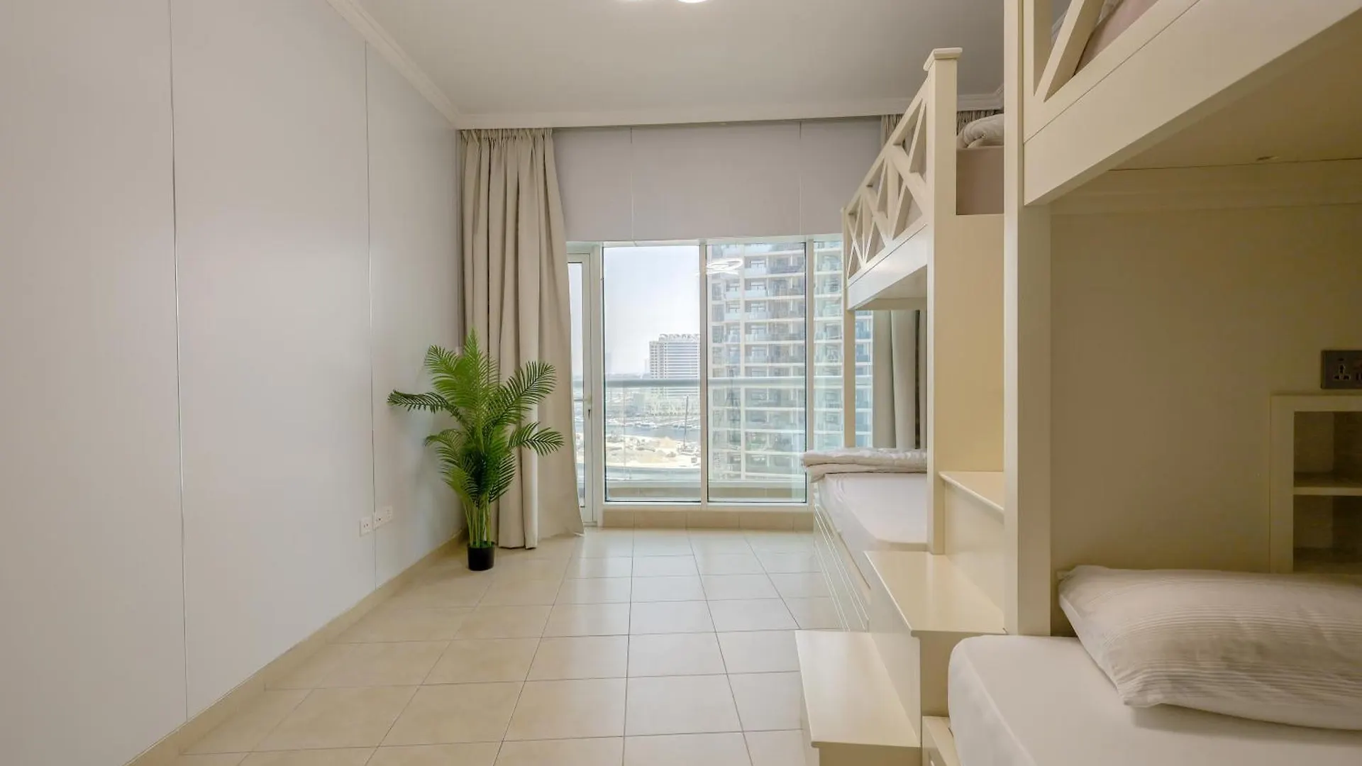 Apartment In Downtown 1B Of 4Beds Female1Of 8Beds Male1213 Dubai