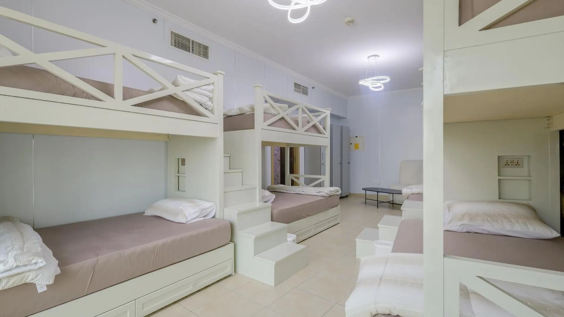 Apartment In Downtown 1B Of 4Beds Female1Of 8Beds Male1213 Dubai